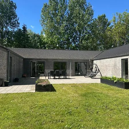 בית נופש Sleep In Close To The S-train *