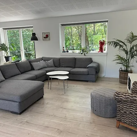 Sleep In Close To The S-train בית נופש Olstykke