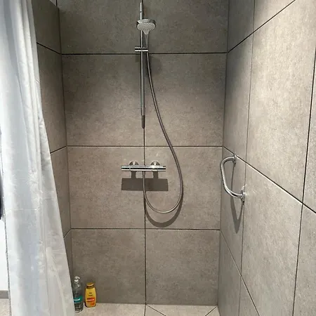 בית נופש Sleep In Close To The S-train Olstykke